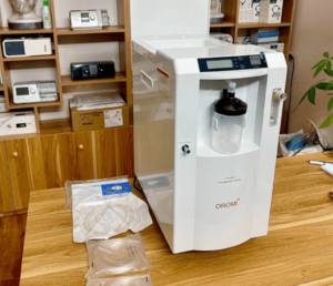 Máy tạo oxy Oromi SZ-5AW 5 Lít/phút may-tao-oxy-oromi-sz-5aw-5-lit-phut