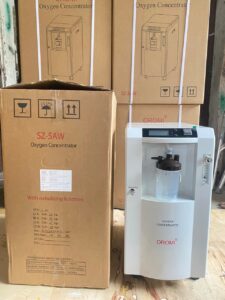 Máy tạo oxy Oromi SZ-5AW 5 Lít/phút may-tao-oxy-oromi-sz-5aw-5-lit-phut